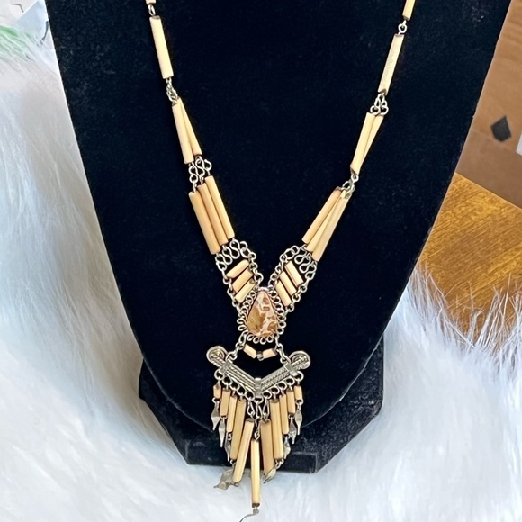 Vintage Jewelry - Vintage Handmade Wooden Necklace